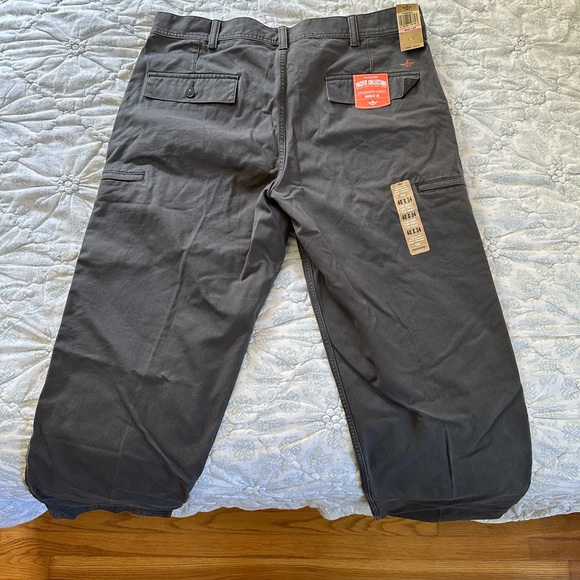 Dockers Pacific Collection Crossover Cargo Pants - NWT - 40x34 - Picture 2 of 3